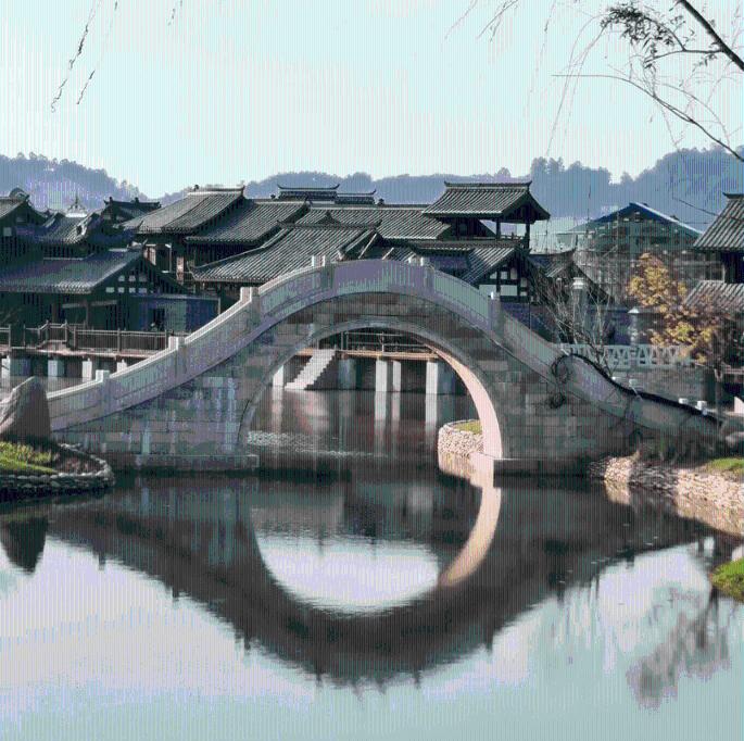 古广场逃生